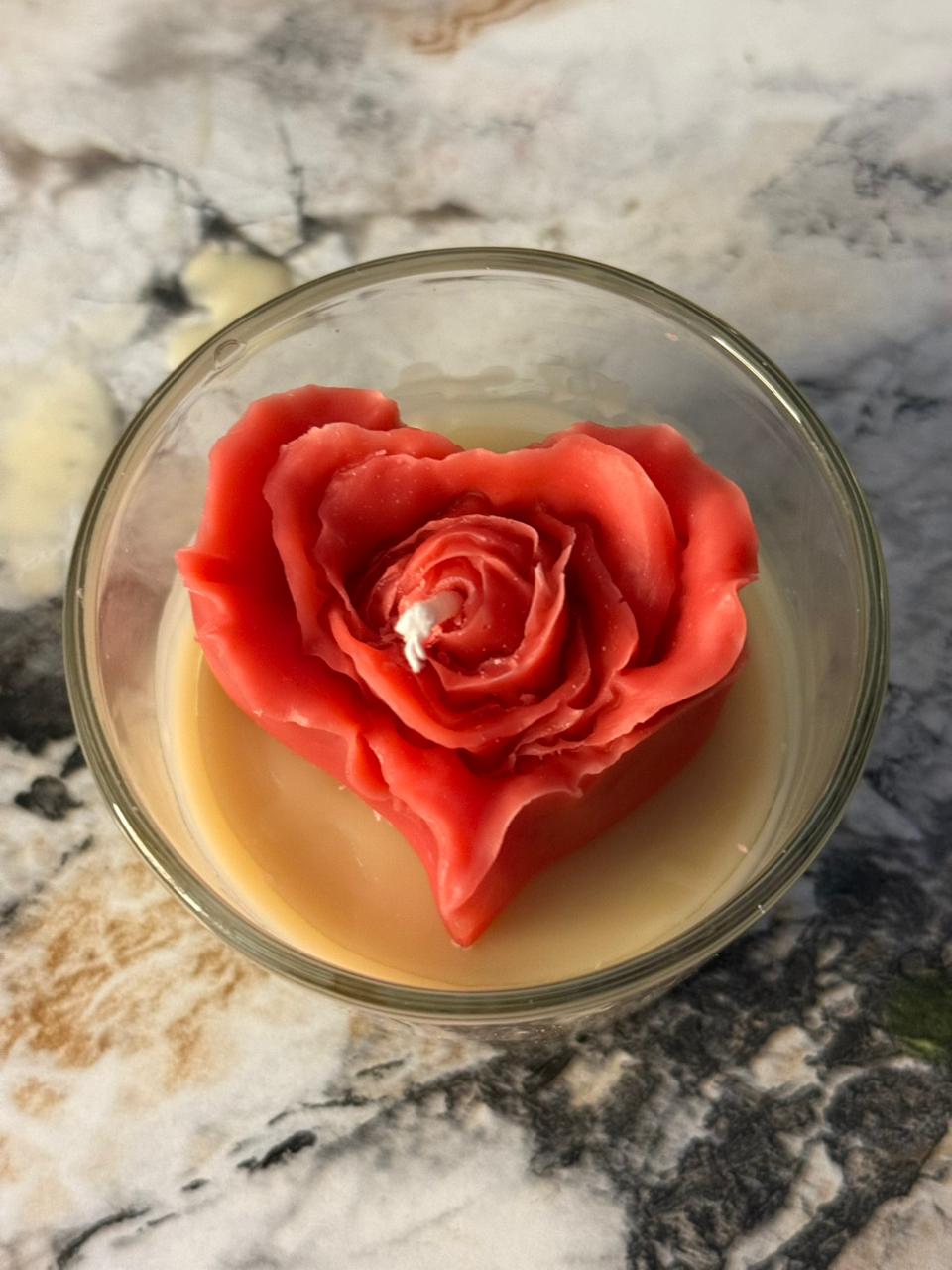 Vanyara Heart Rose Candle